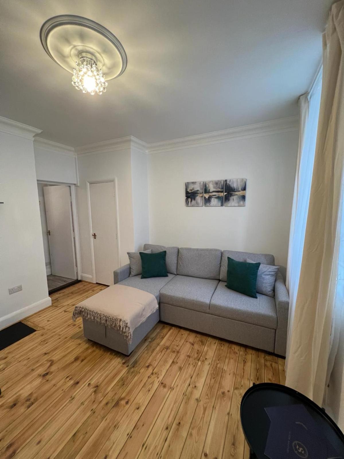 1 Bed Apartment - Centrally Located In The Heart Of Westminster London Bagian luar foto
